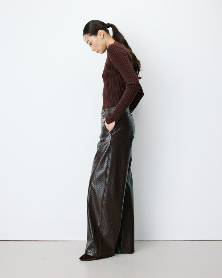 Textured faux-leather barrel pants chocolat Artius