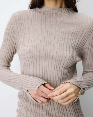Pull maille fine près du corps col montant mocha Aloe
