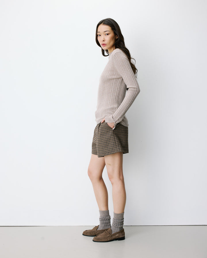 Pull maille fine près du corps col montant mocha Aloe