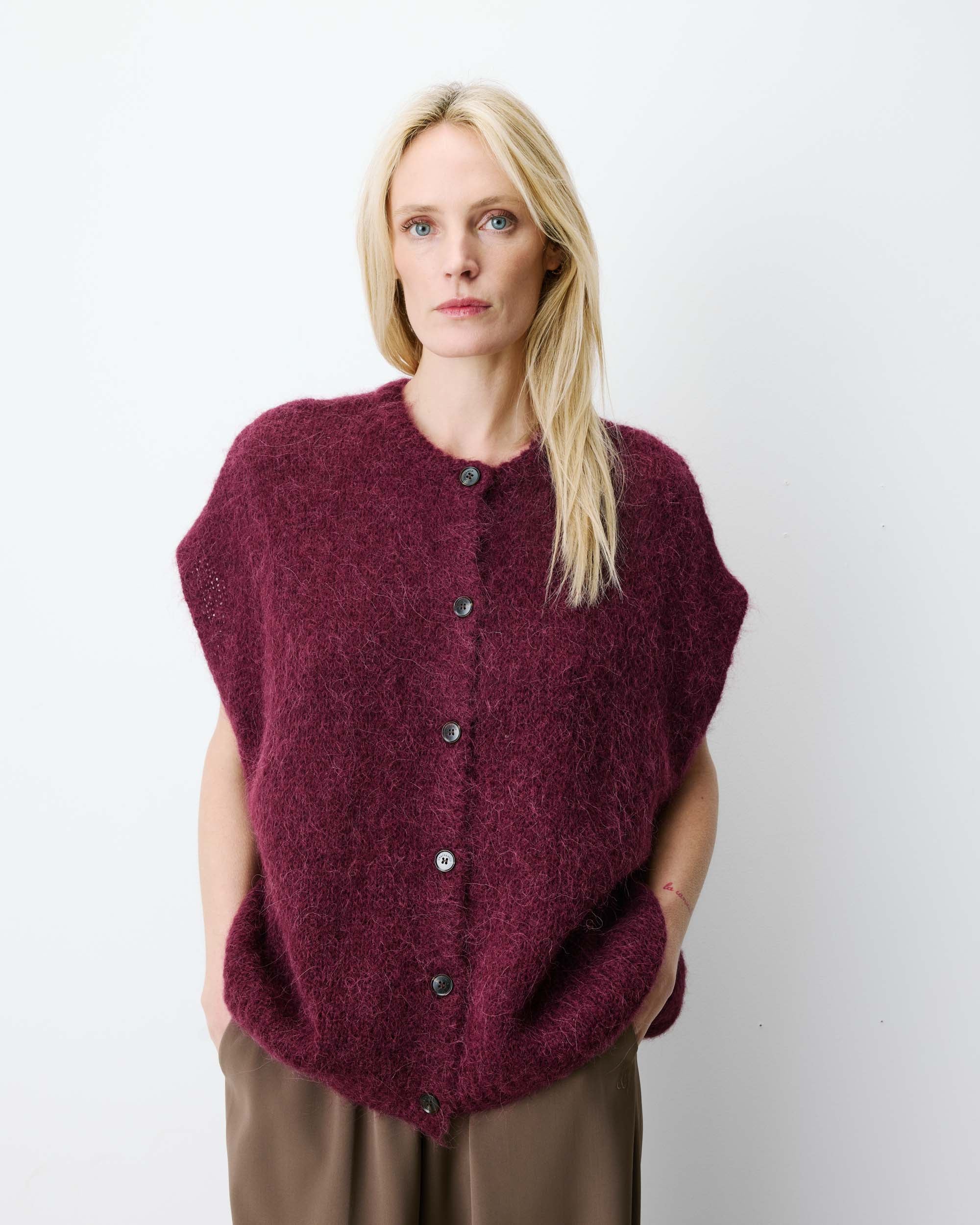 Cardigan loose sans manches col rond aubergine Addison