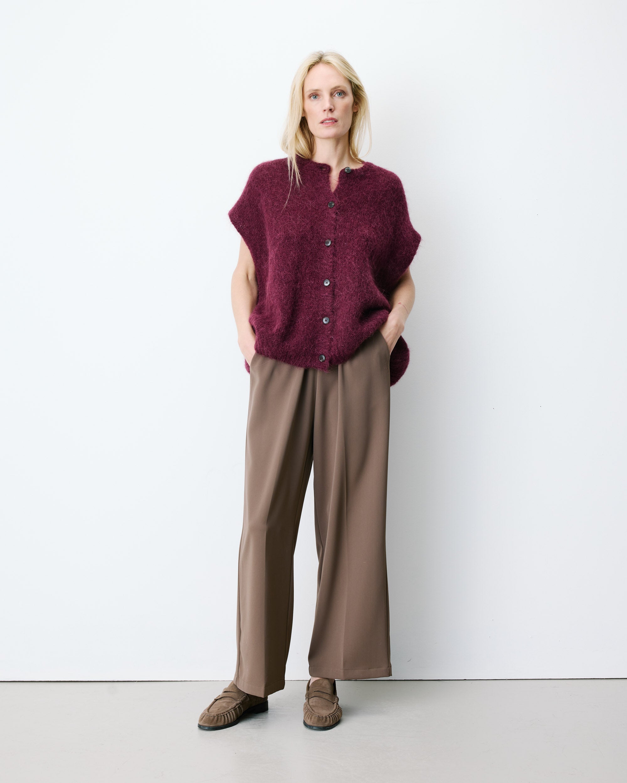 Cardigan loose sans manches col rond aubergine Addison