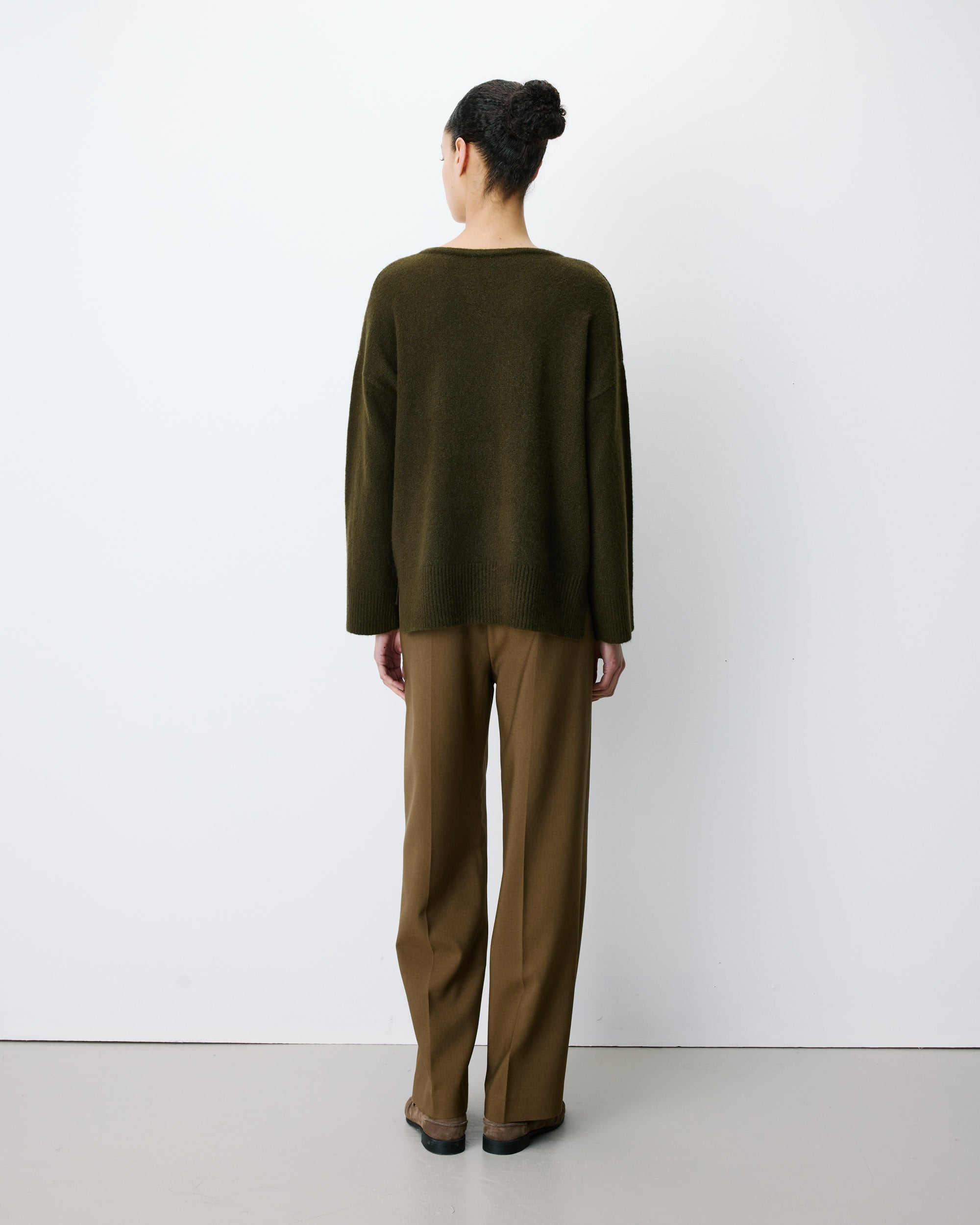 V-neck knit sweater kaki Salvador