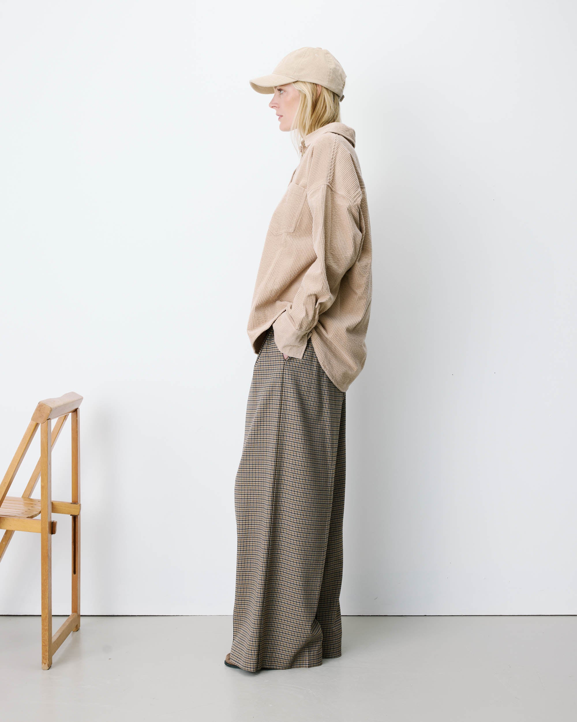 Chemise oversize en velours côtelé beige Ange