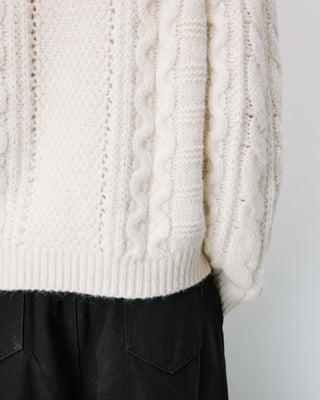 Cable-knit crew-neck sweater ecru Amparo