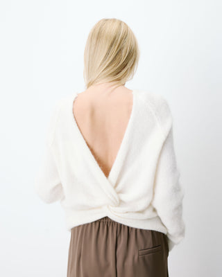 Pull ample en maille dos nu croisé ivoire Anthemis