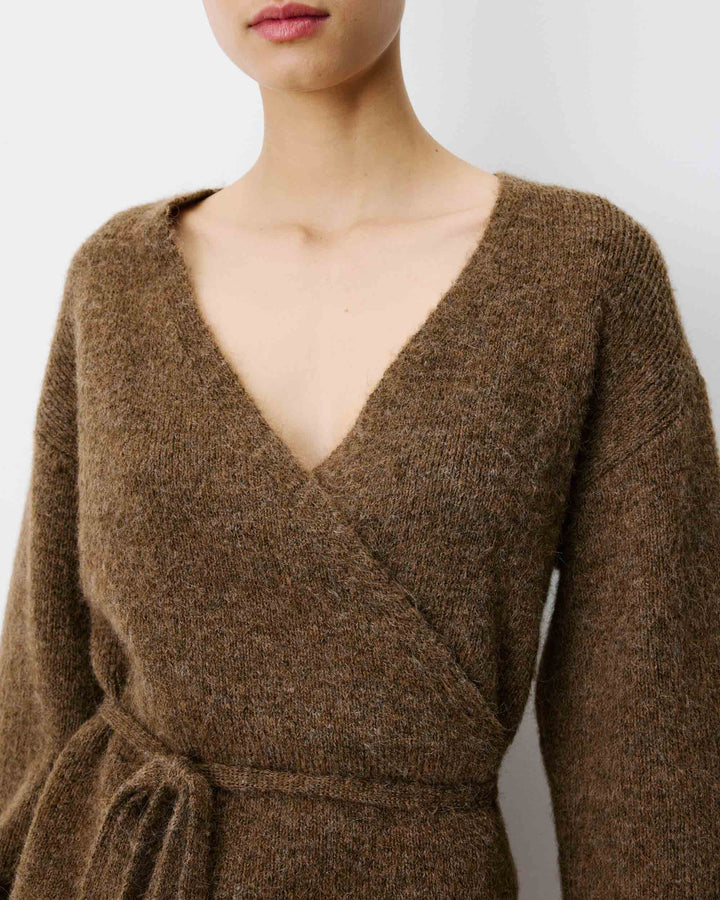 Cardigan cache-cœur nouable en maille chocolat Anior