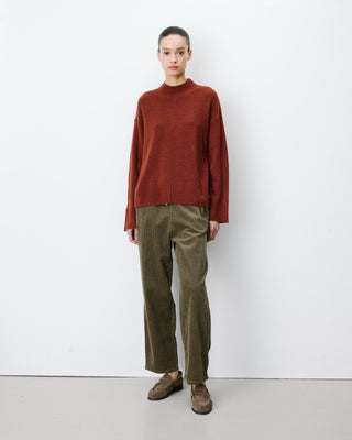 Pull large en maille jersey col montant terracotta Adelice