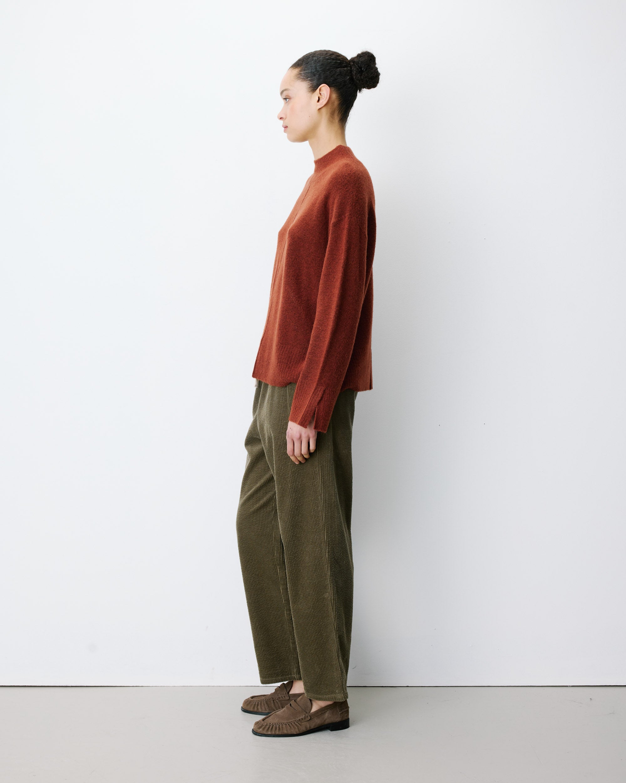 Pull large en maille jersey col montant terracotta Adelice