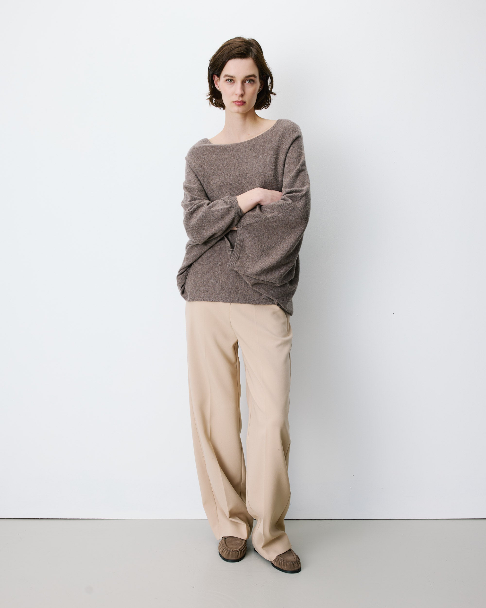 Jersey poncho cuello barco taupe Adela