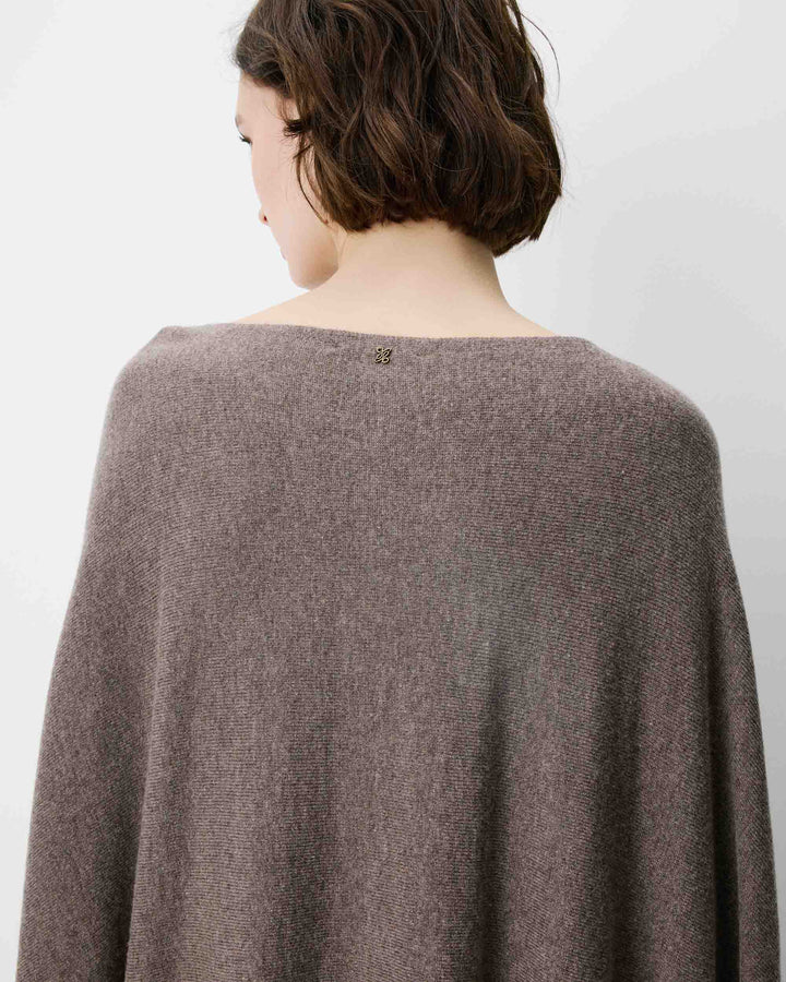 Jersey poncho cuello barco taupe Adela