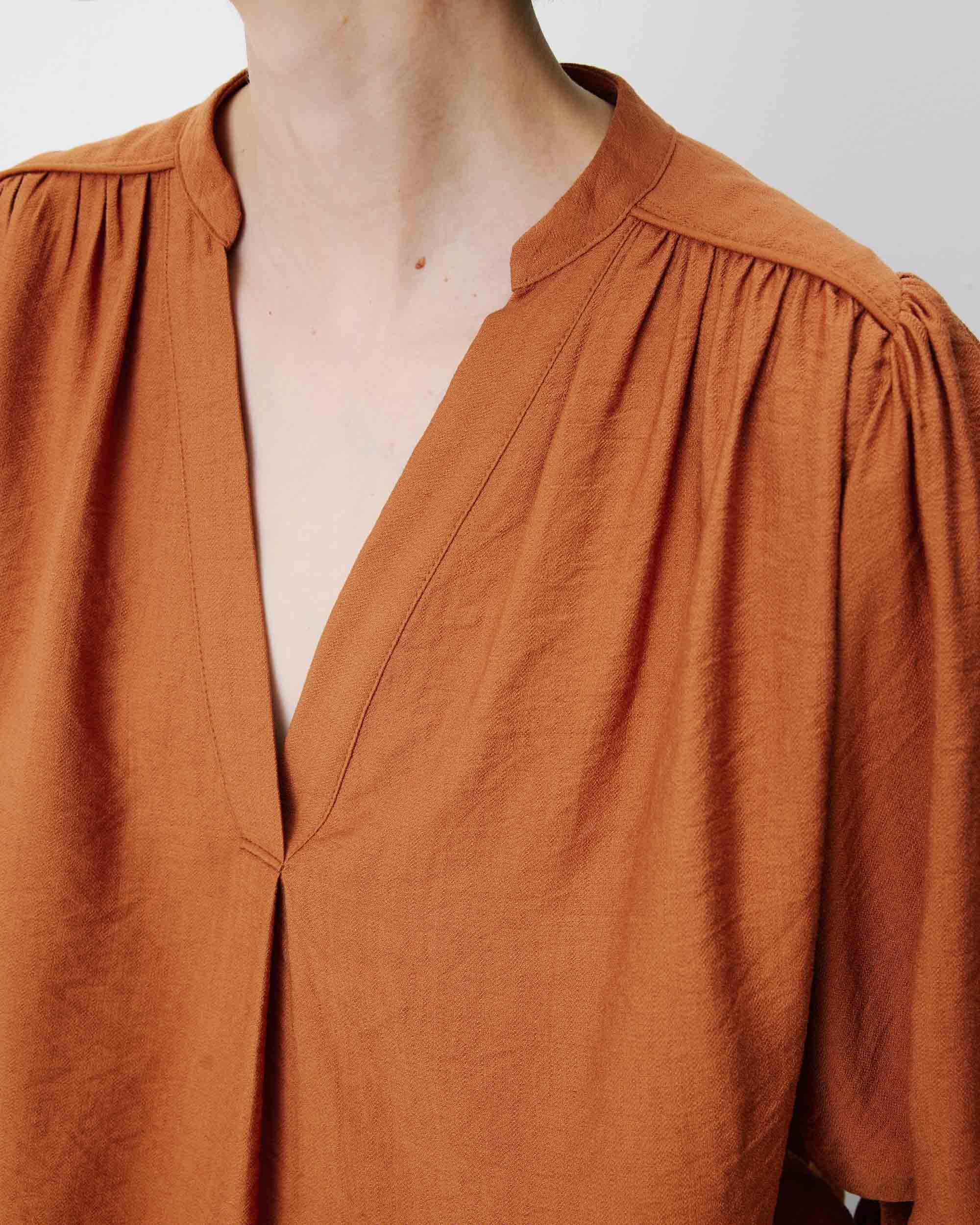 Blusa mangas abullonadas camel Auriane