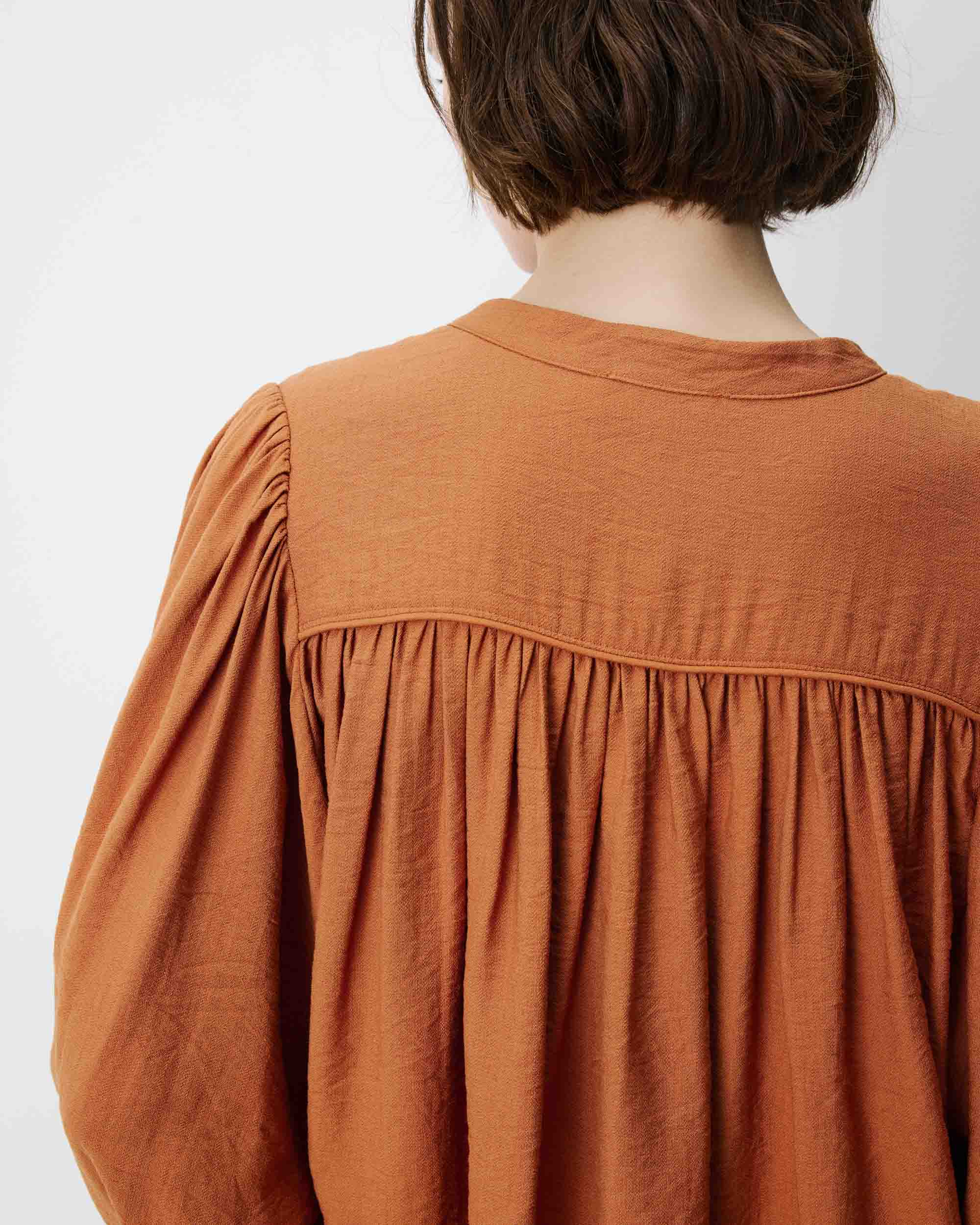 Blusa mangas abullonadas camel Auriane