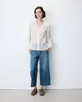Blouse en dentelle col V manches longues ivoire Aurora