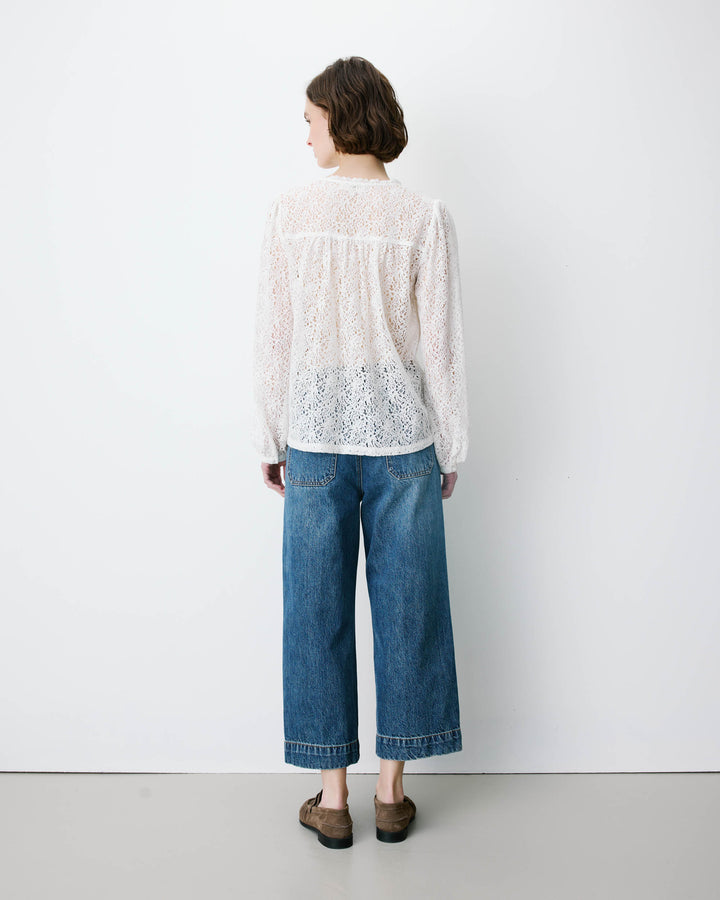Blouse en dentelle col V manches longues ivoire Aurora