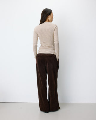 Top a rayas con cintura fruncida sable Aralee