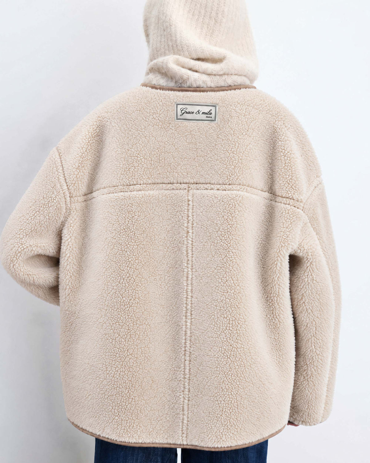 Kurzer wendbarer Teddy-Mantel in Beige Arwen