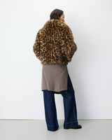 Manteau fausse fourrure court à motif leo Alva