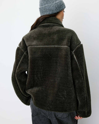 Manteau en fausse fourrure oversize boutonné kaki Amelio