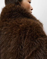 Manteau long oversize en fausse fourrure chocolat Alara