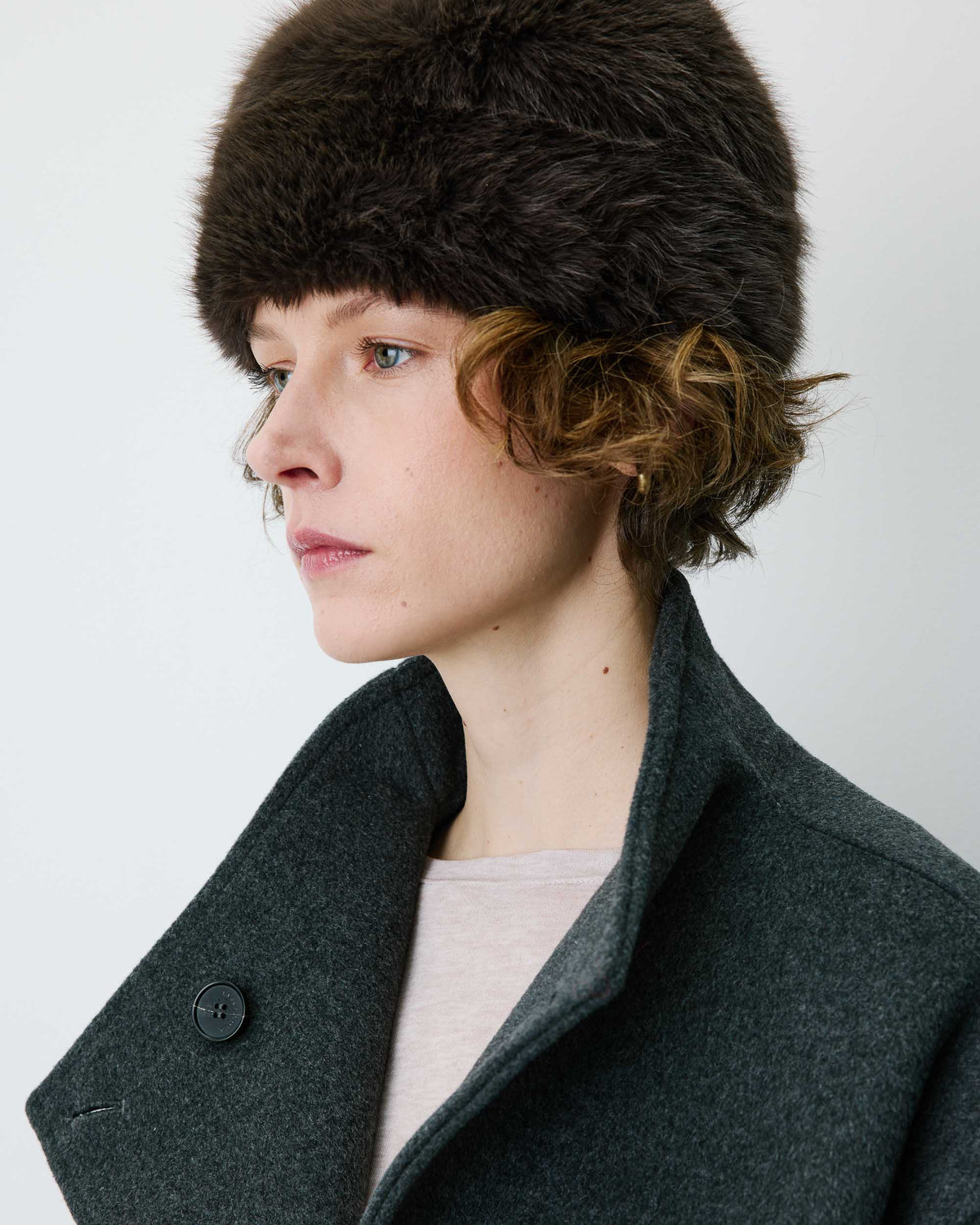 Faux fur hat chocolat Benito