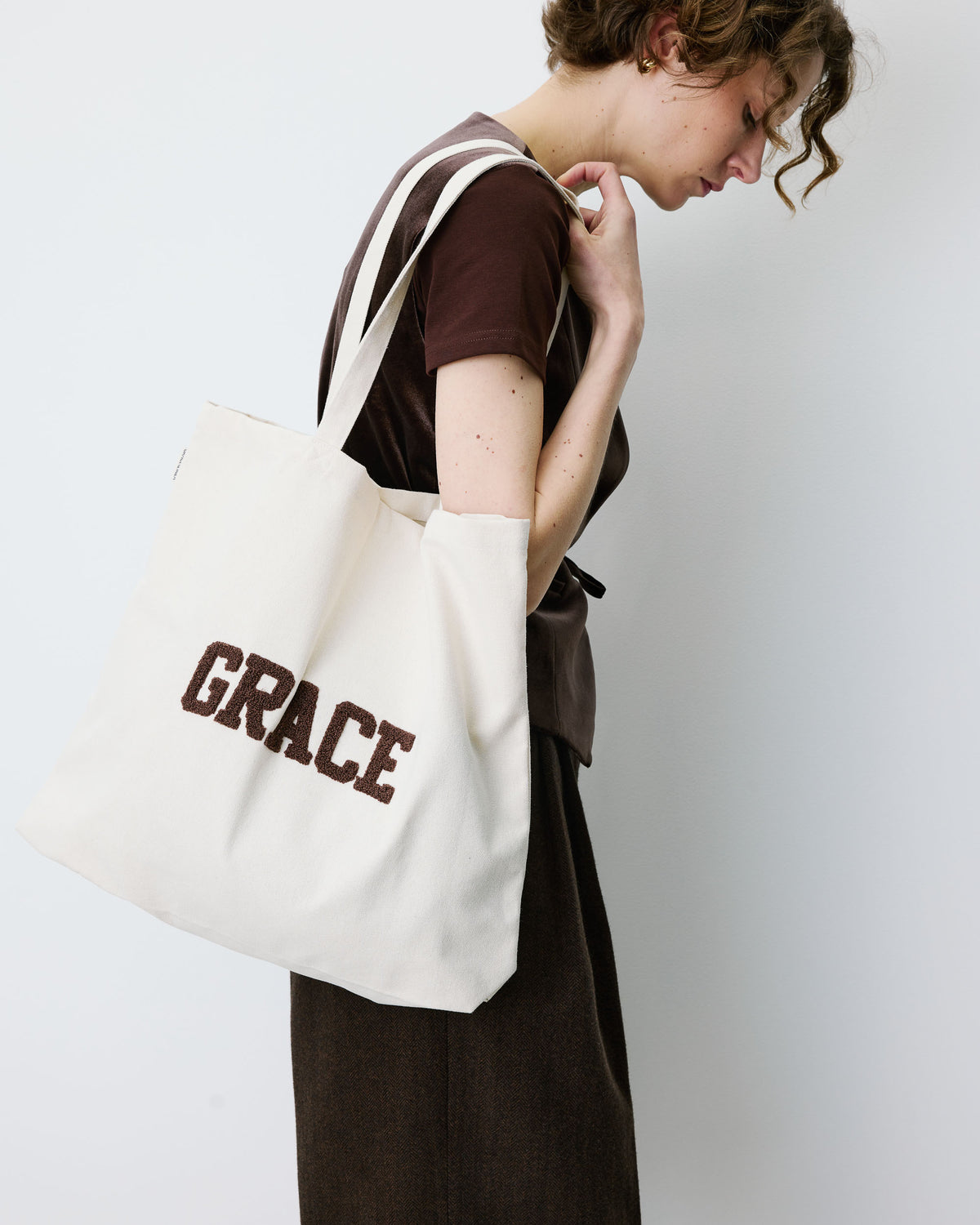 Tote bag large en toile à broderie ecru Brave