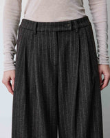 Pantaloni sartoriali a righe in misto lana cioccolato Baldwin