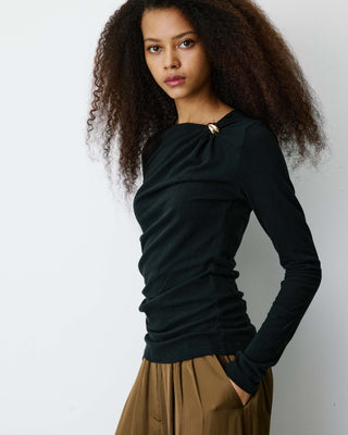 T-shirt drapé près du corps à boucle dorée noir Bijou