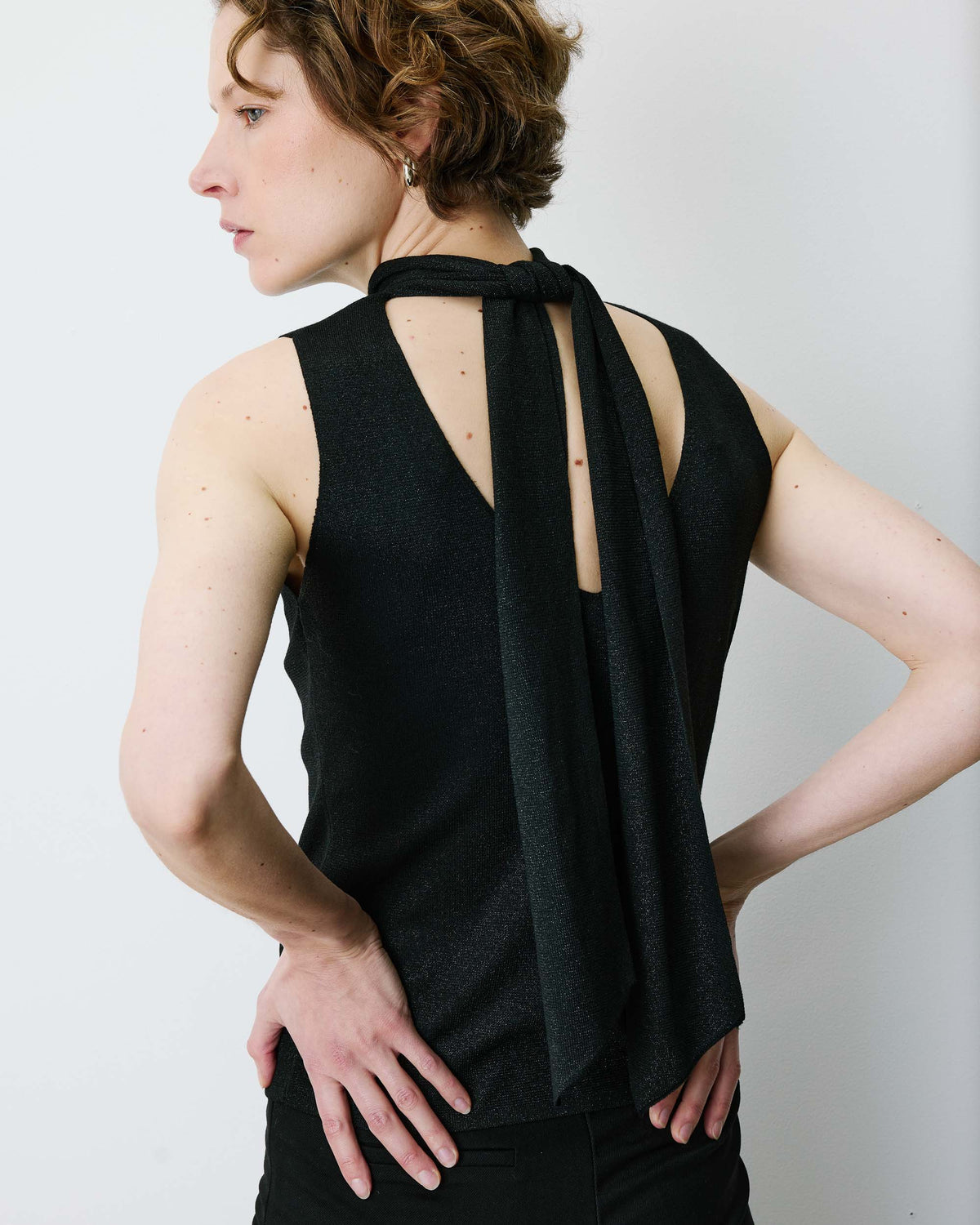 High-neck sleeveless top noir Bailey