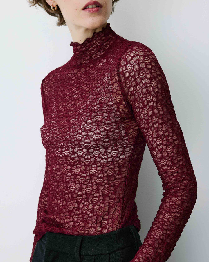 Top en dentelle ajusté manches longues cherry Blake