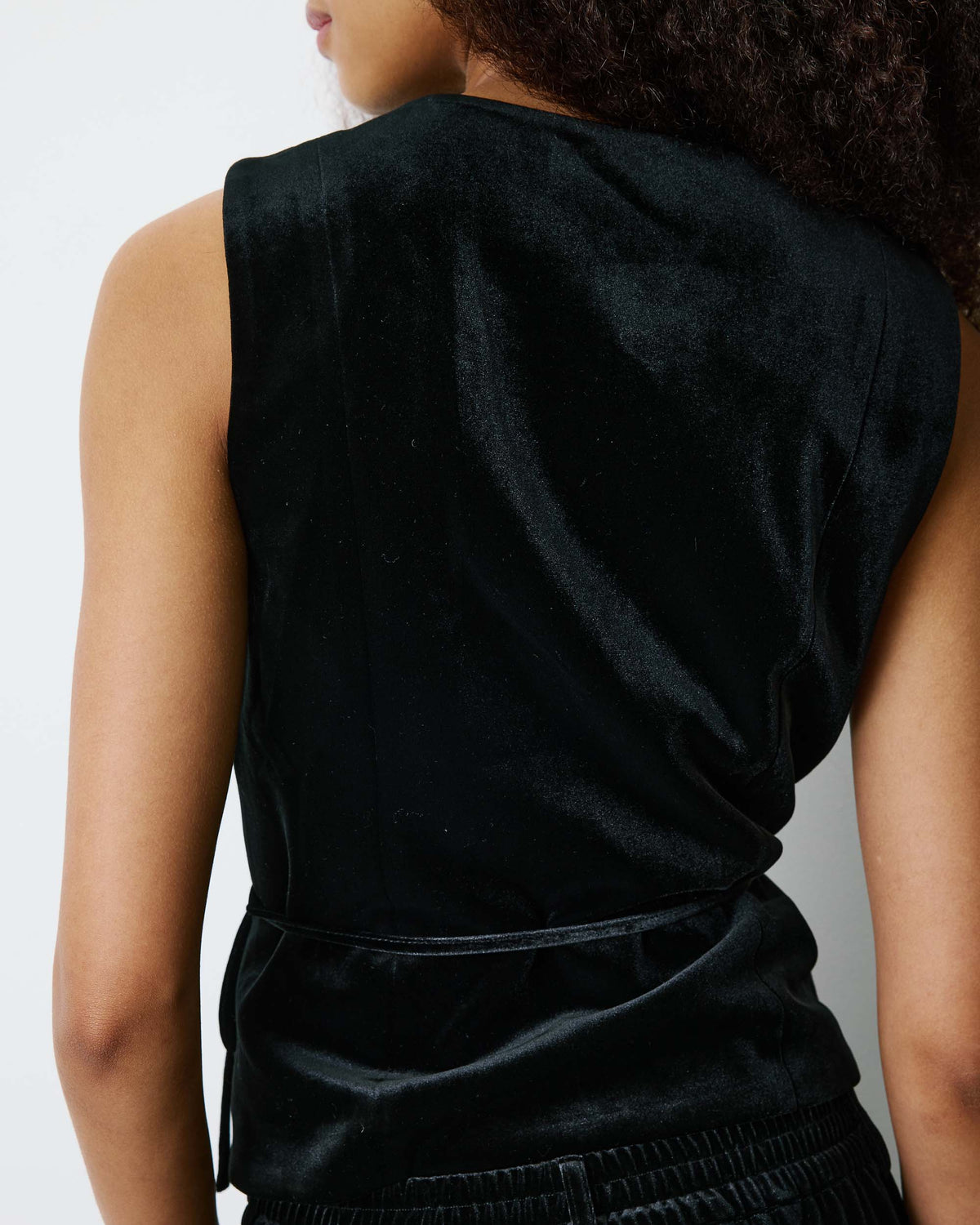Tie-front velvet waistcoat noir Benny