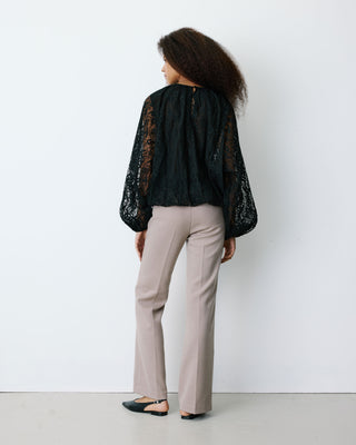 Blouse fluide en dentelle manches bouffantes noir Beth