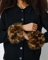 Gilet en maille poignets fausse fourrure noir Bambino