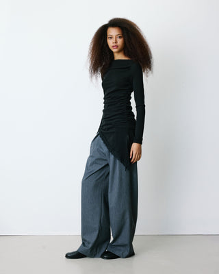 Top asymétrique manches longues bas en dentelle noir Bina