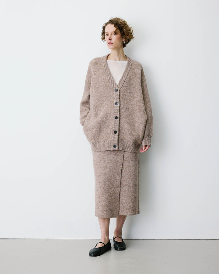 Oversized knitted V-neck cardigan mocha Bloom