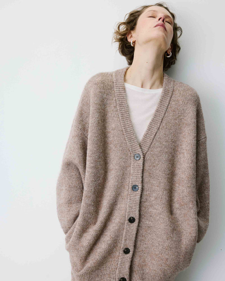 Oversized knitted V-neck cardigan mocha Bloom