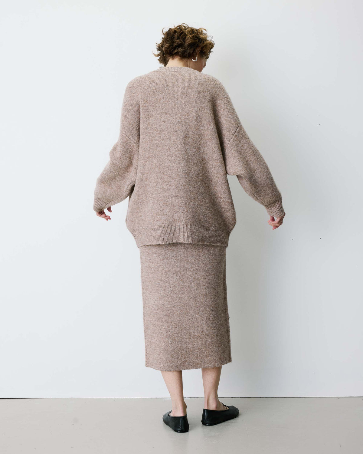 Oversized knitted V-neck cardigan mocha Bloom