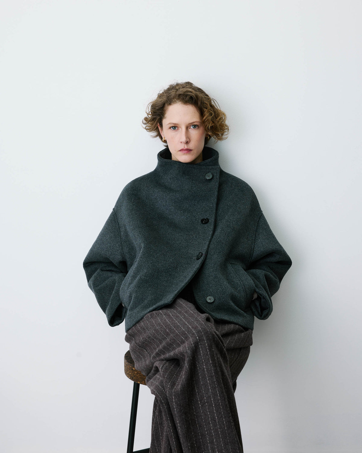 Wool-blend short coat with high collar anthracite Blanca