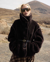 Manteau en fausse fourrure oversize boutonné chocolat Amelio