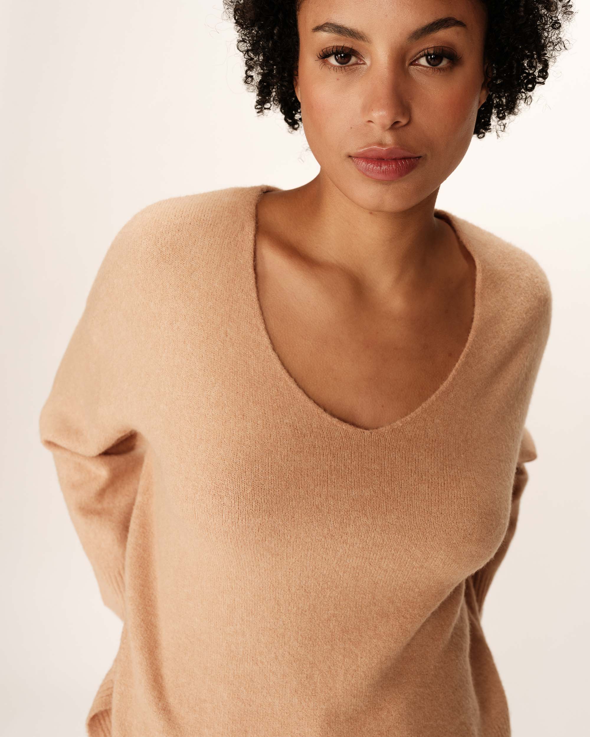 3/4 sleeve sweater camel Paltrow_12902