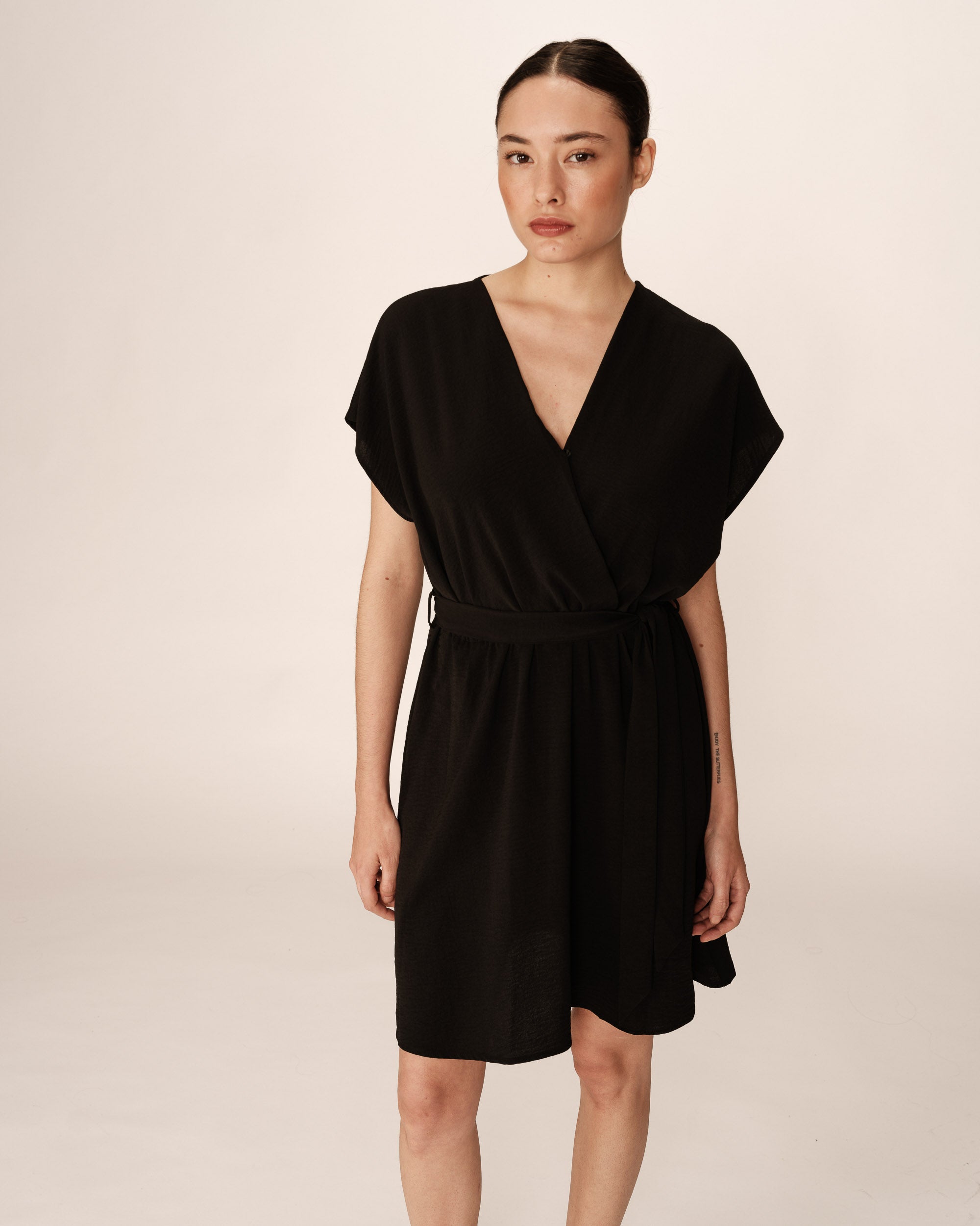 Robe courte sans manches noir Papaye