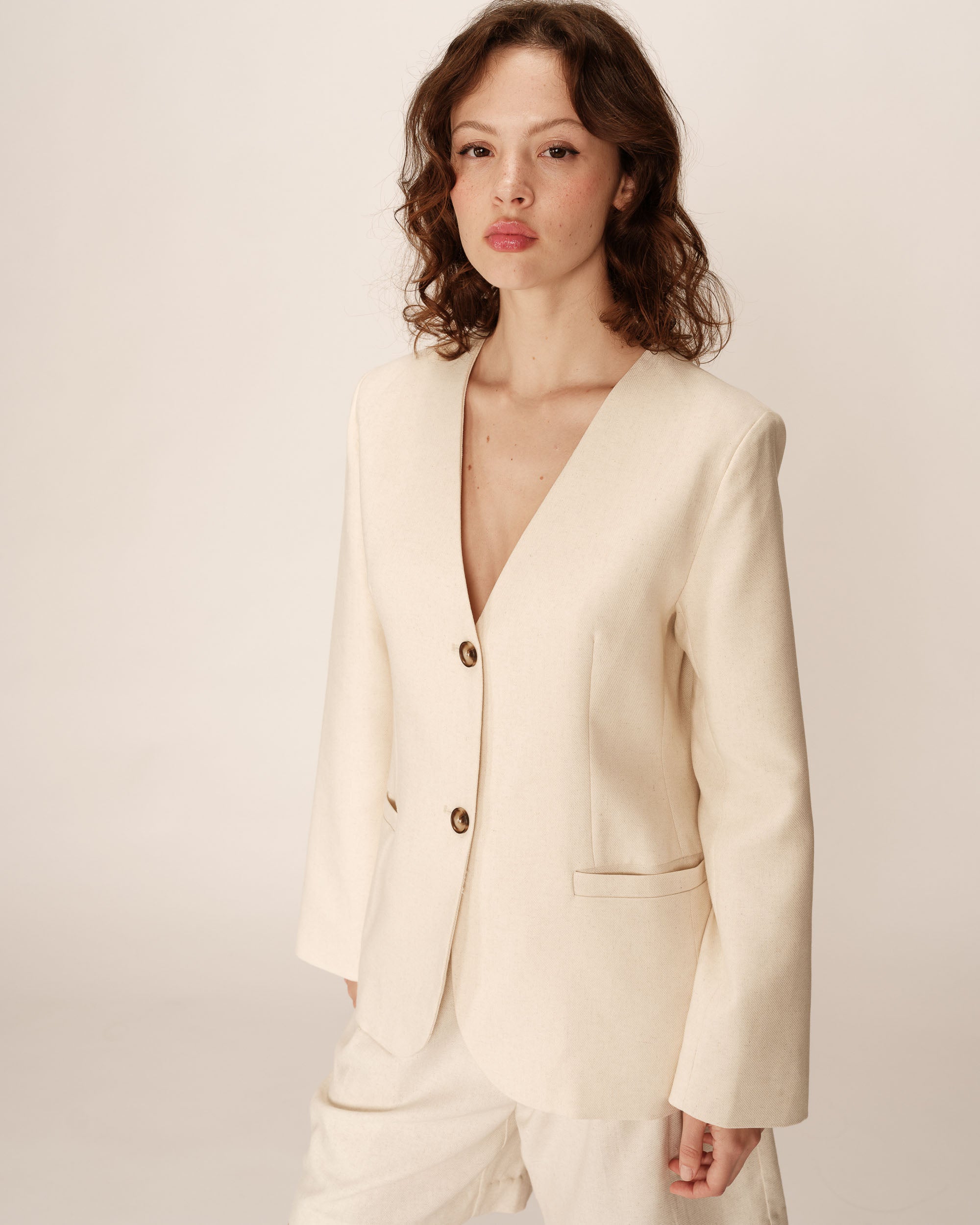 Collarless tailored blazer ecru Payton