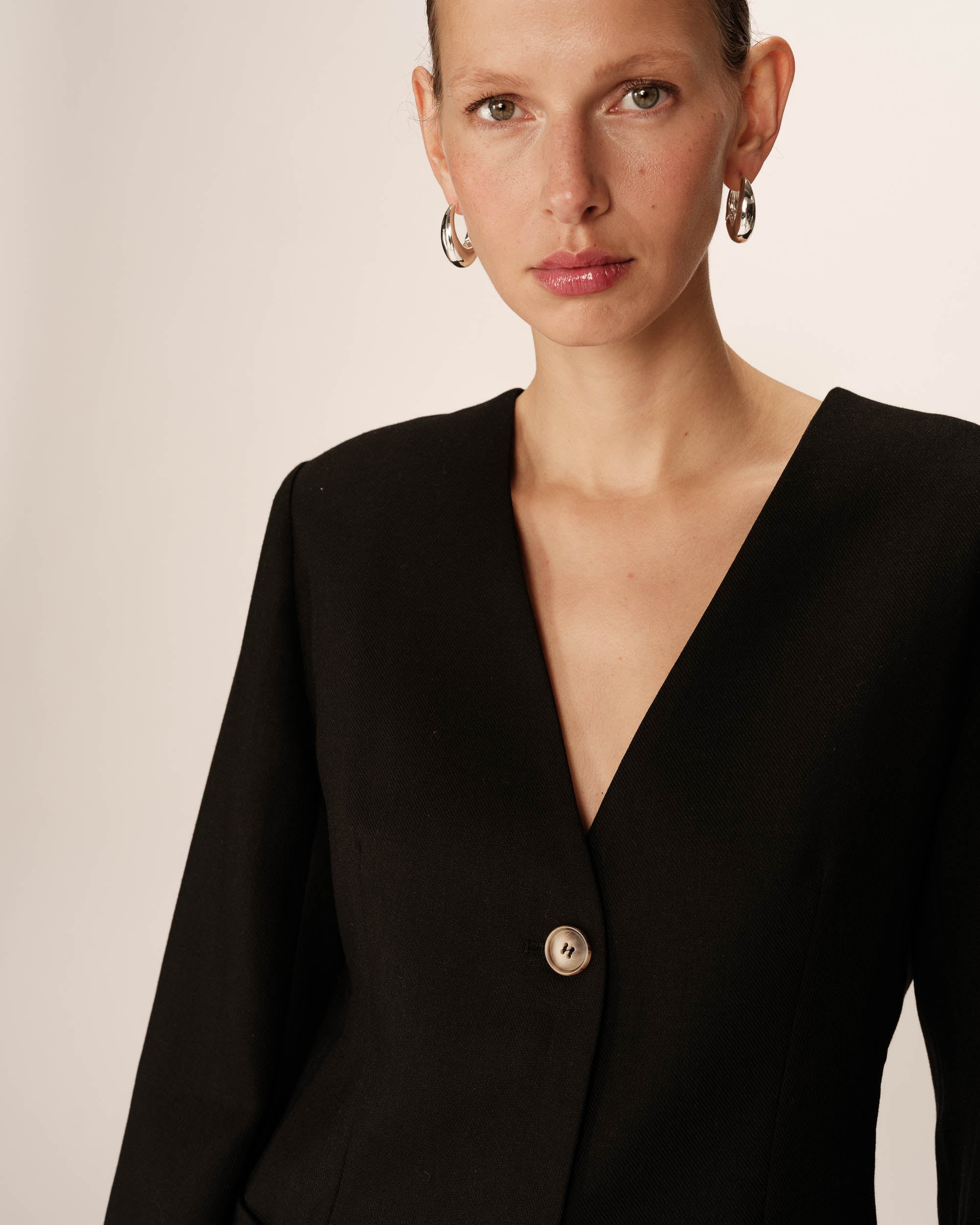 Collarless tailored blazer black Payton