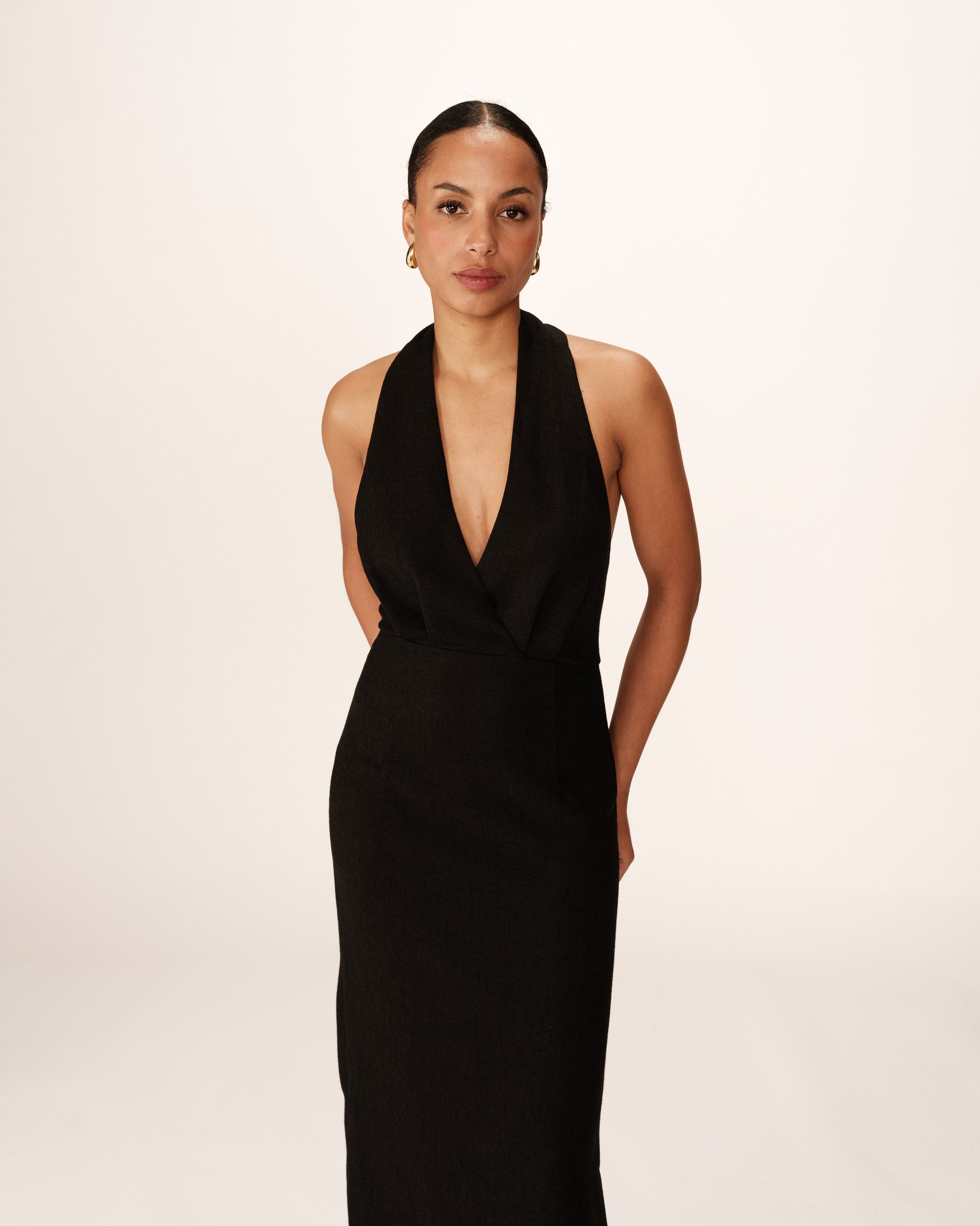 Robe mi-longue dos nu noir Perla