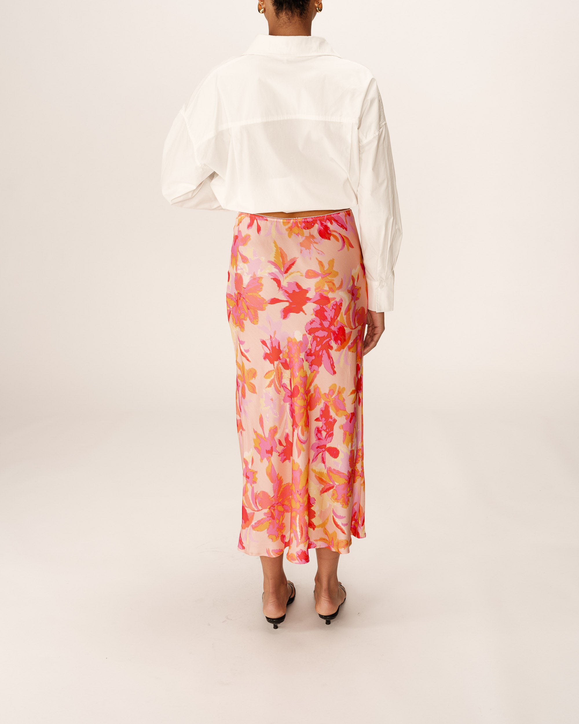 Jupe longue en satin fleurs Philae