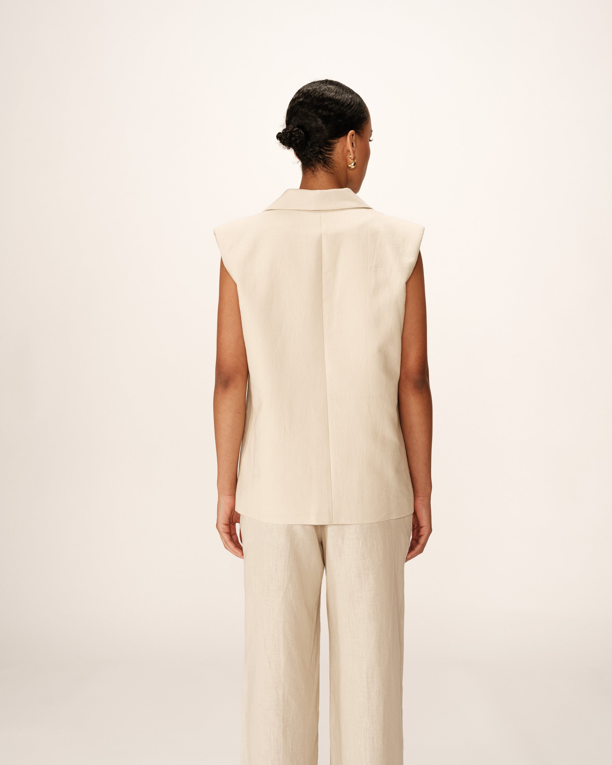 Linen sleeveless blazer beige Pietro