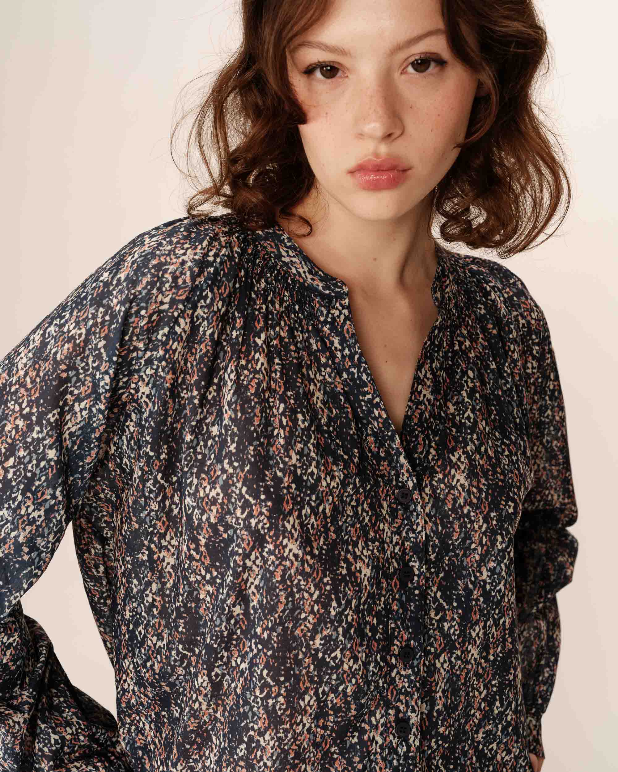 Fluid print blouse navy Platane