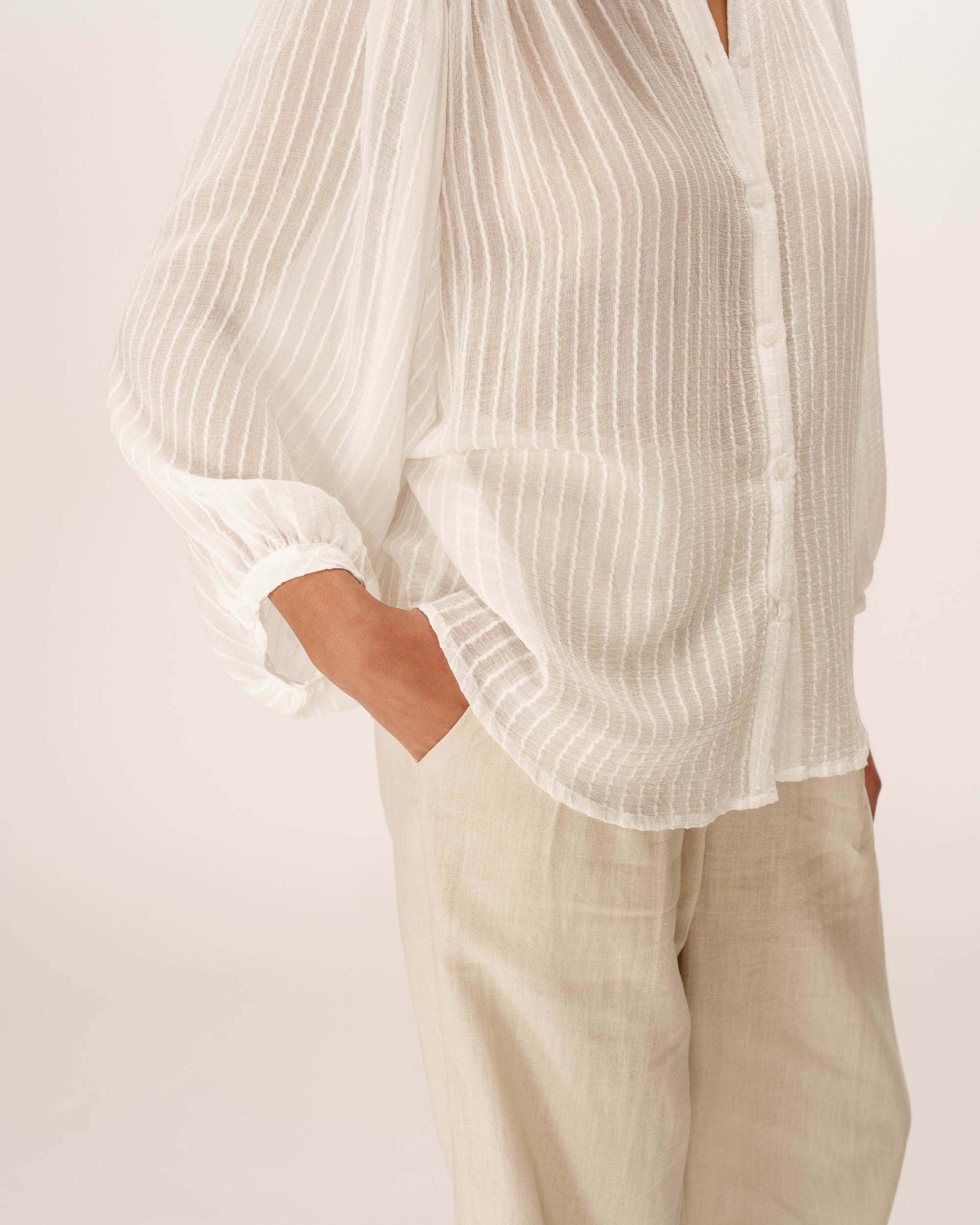 Transparent fluid blouse ecru Poesie