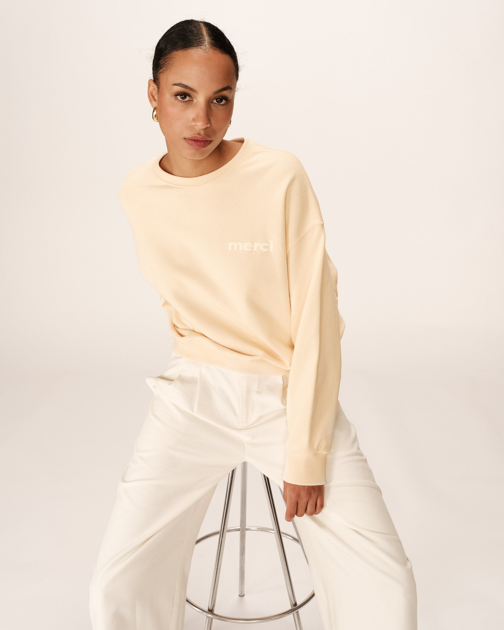 Oversized crop sweatshirt beige Positive