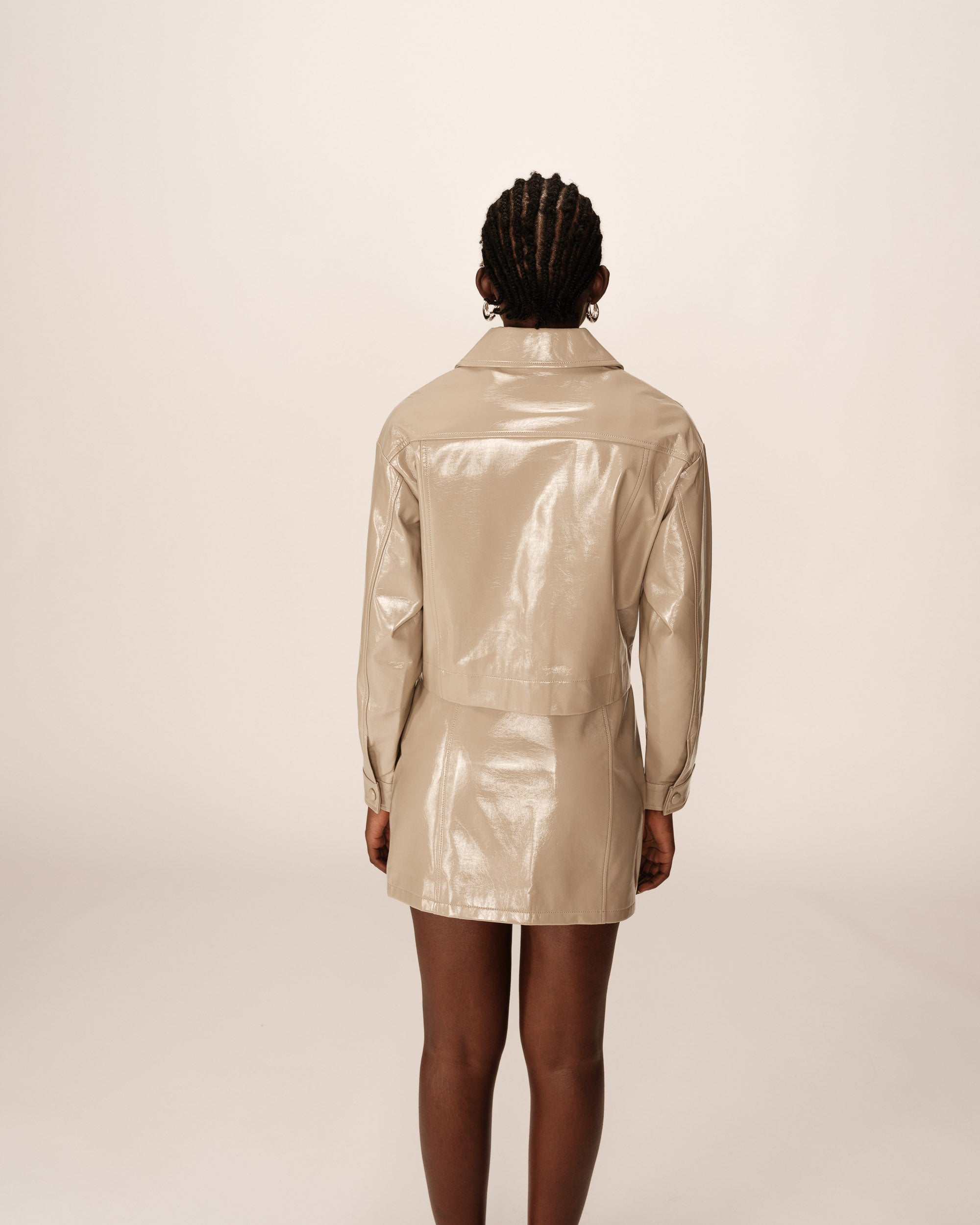 Short faux leather jacket beige Poudre