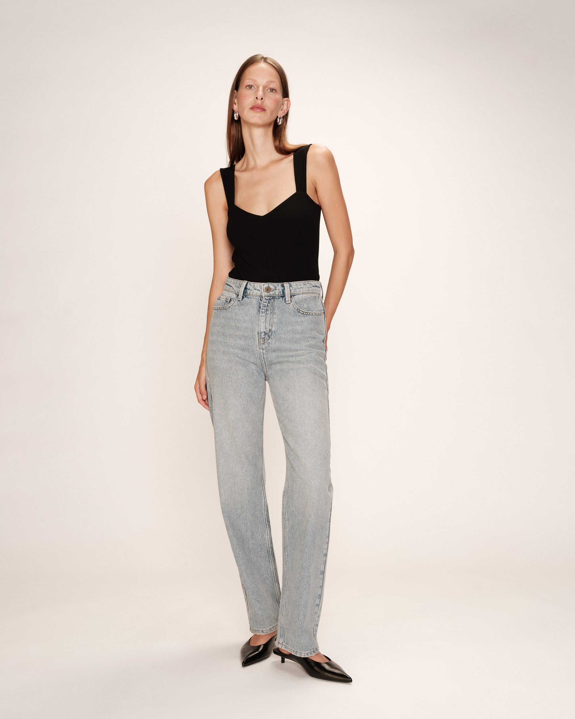 Heart neckline body black Raphael